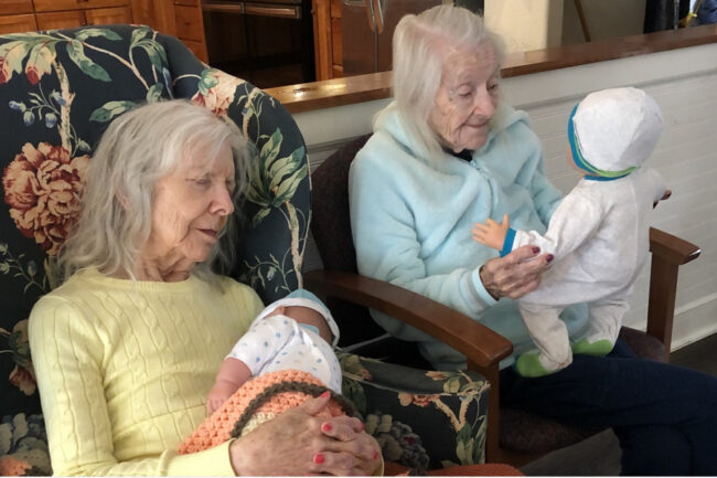 How to Choose Gifts for Seniors with Dementia How to Choose Gifts for Seniors with Dementia