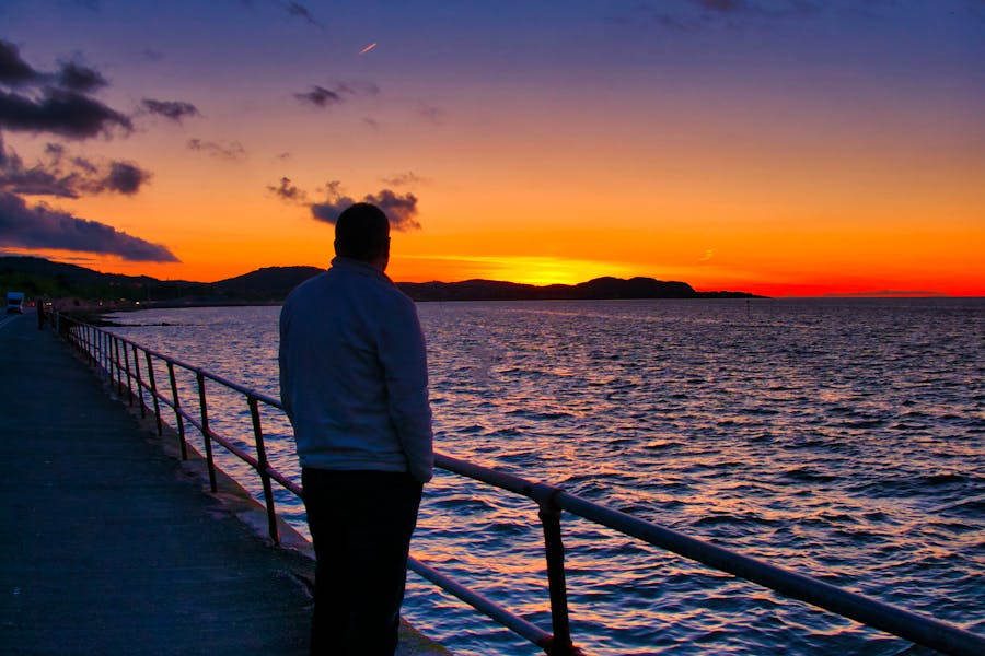 Loneliness and Depression Could Triple Your Dementia Risk