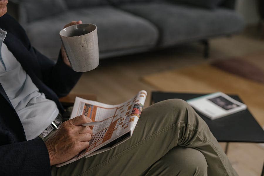 Puzzles, Games, Chats and Other Mental Activities Help Senors Stay Independent